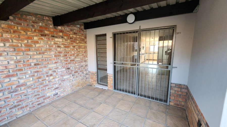 3 Bedroom Property for Sale in Waterval East North West